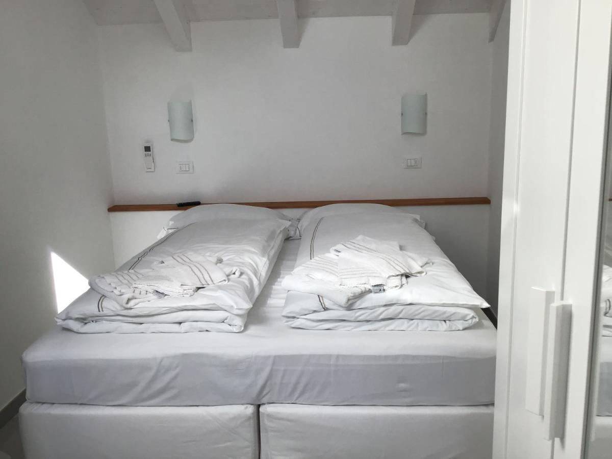 Casa Luigia Rooms Mtb In Finalborgo Bike Room Tour Ebike Trekking Finale Ligure Extérieur photo