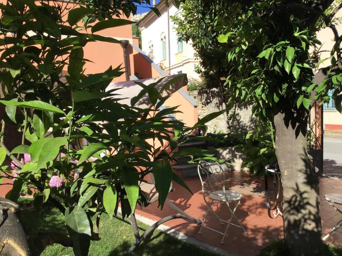 Casa Luigia Rooms Mtb In Finalborgo Bike Room Tour Ebike Trekking Finale Ligure Extérieur photo