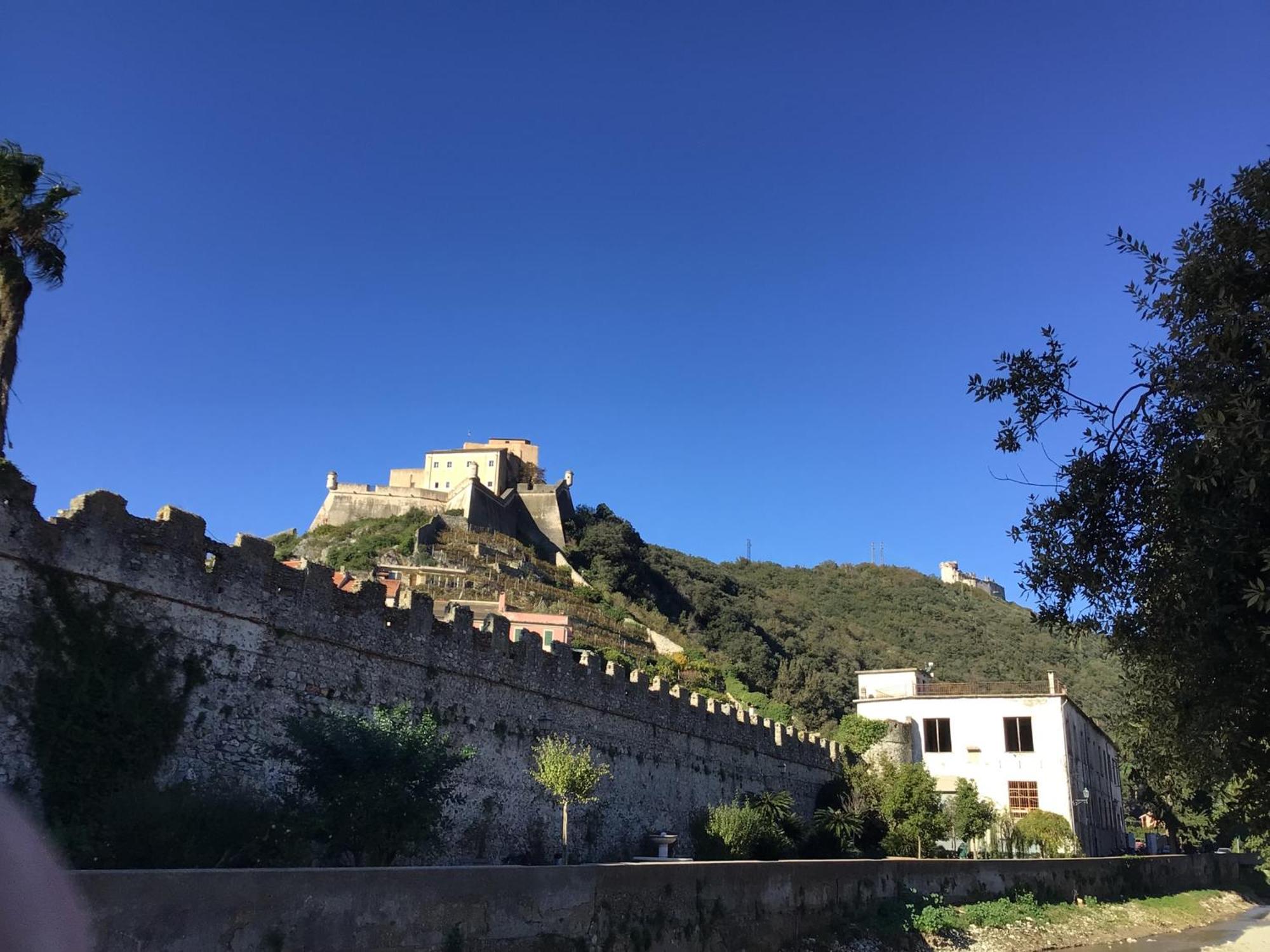 Casa Luigia Rooms Mtb In Finalborgo Bike Room Tour Ebike Trekking Finale Ligure Extérieur photo